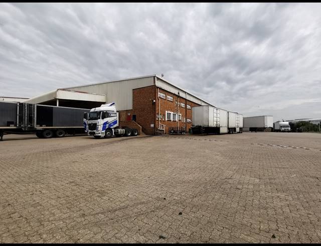 19,294M² FACTORY TO LET IN JET PARK